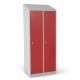 Vue de profil du vestiaire industrie salissante semi monobloc 2 cases rouge avec coiffe.